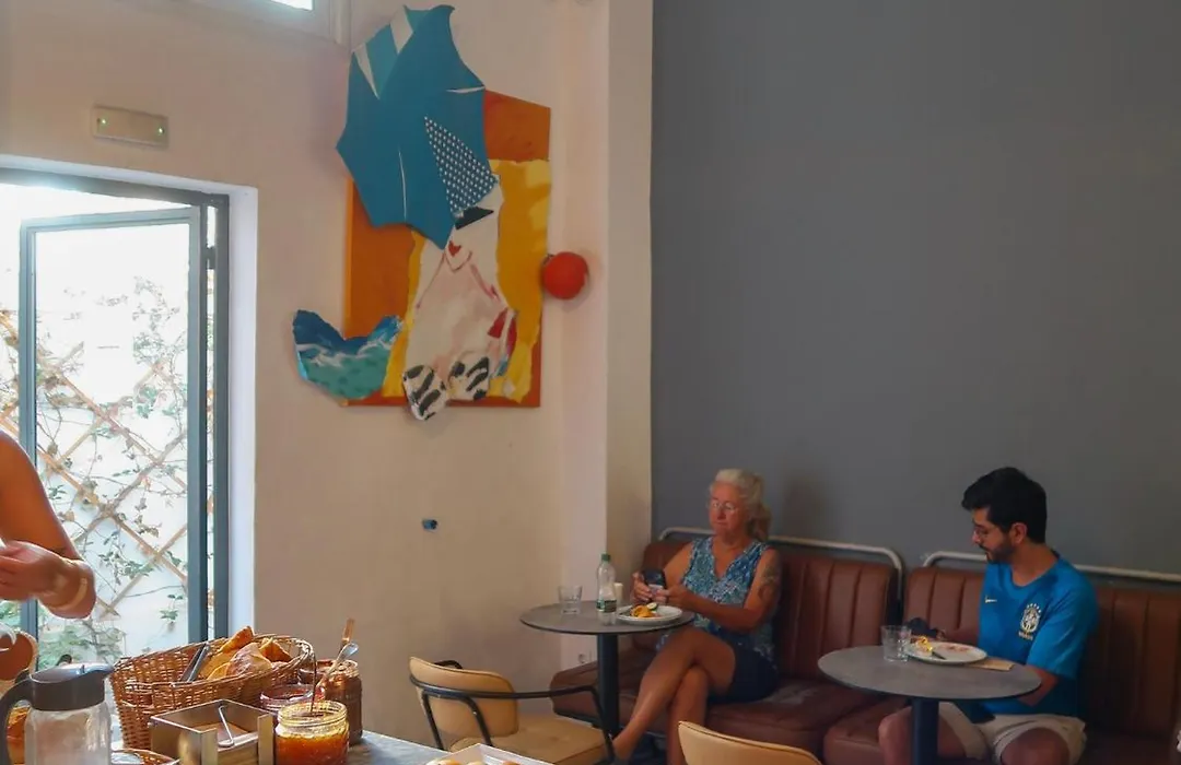 Athens Backpackers-1